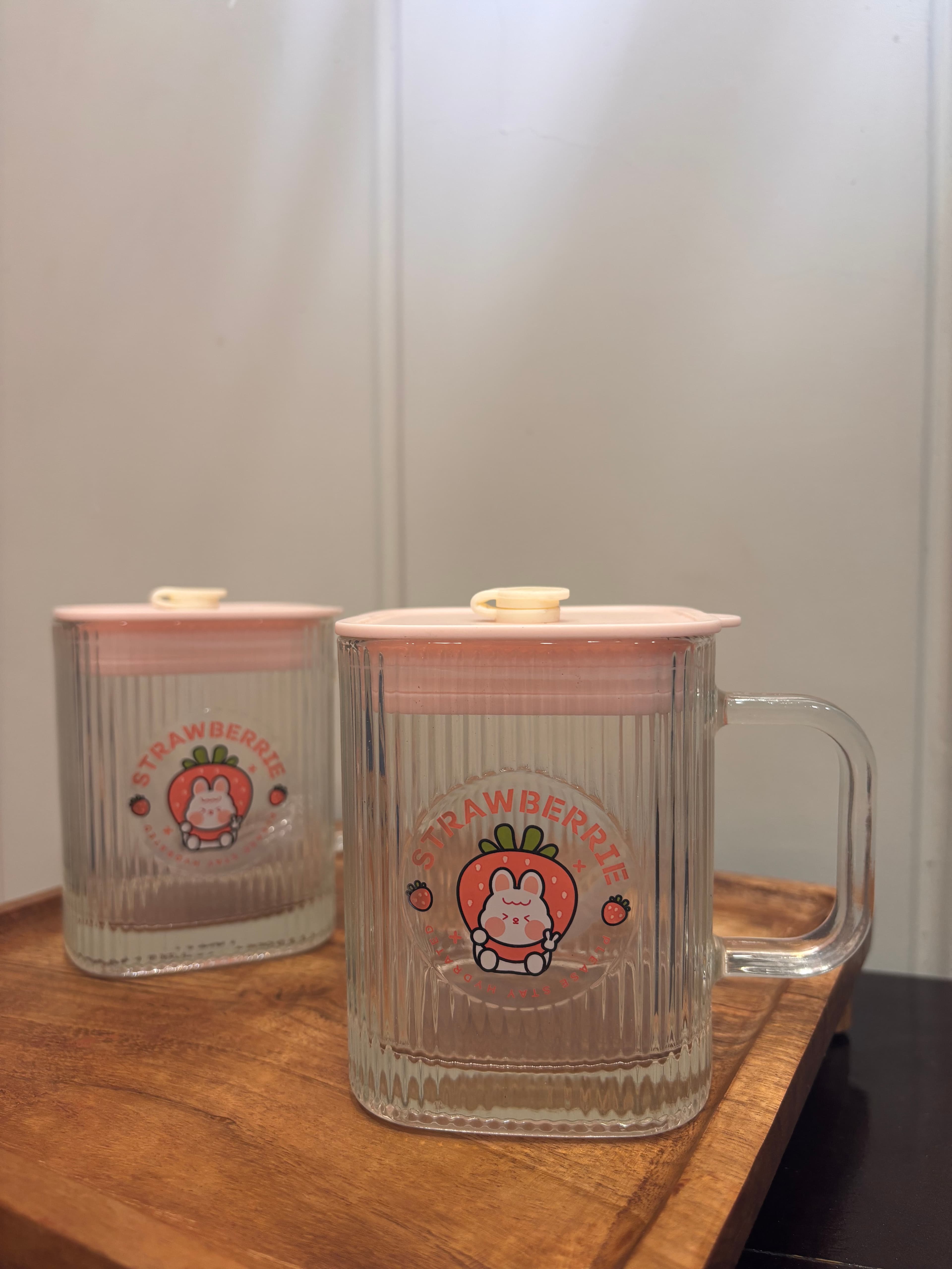 Glass cup with lid